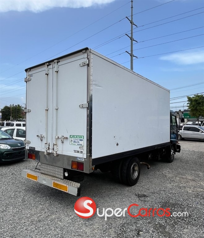 2006 Isuzu Camion Refrigerado — foto 3 / 12