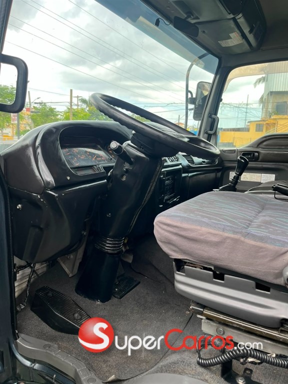 2006 Isuzu Camion Refrigerado — foto 7 / 12