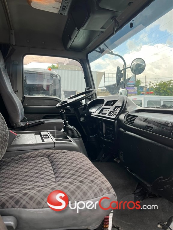 2006 Isuzu Camion Refrigerado — foto 10 / 12