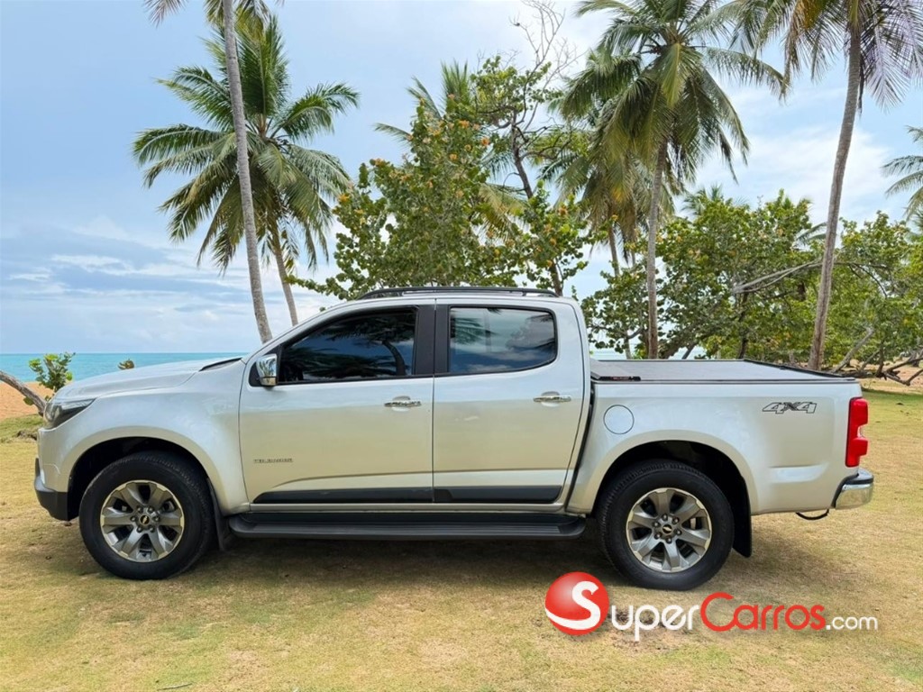 2022 Chevrolet Colorado LTZ — foto 2 / 9