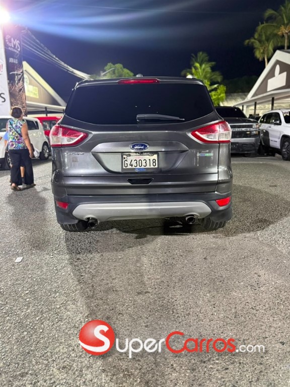 2015 Ford Escape SE — foto 8 / 10
