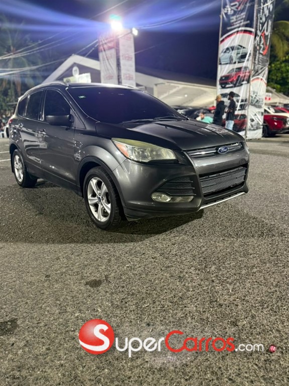 2015 Ford Escape SE — foto 9 / 10