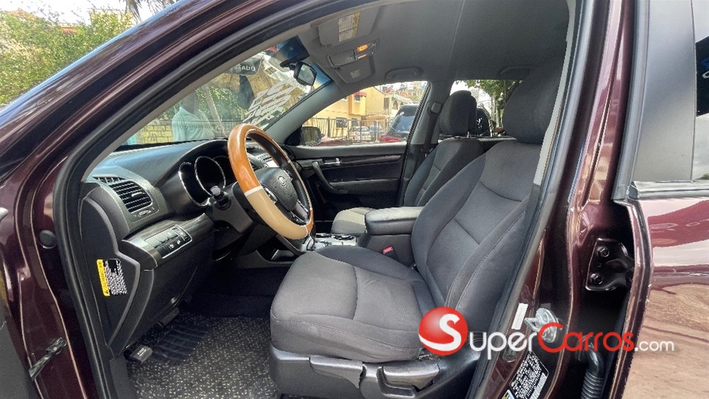 2013 Kia Sorento LX — foto 6 / 12