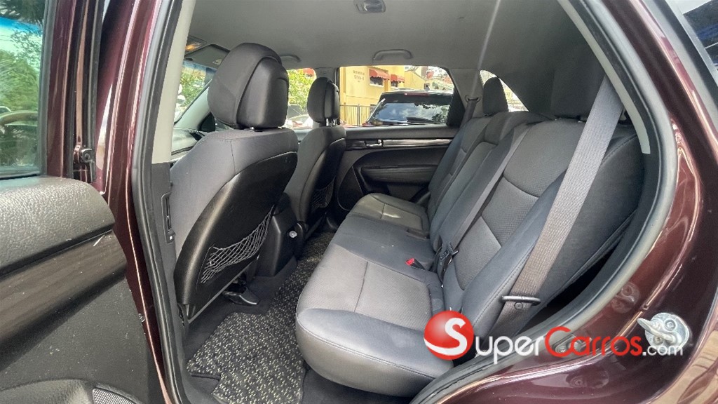 2013 Kia Sorento LX — foto 7 / 12