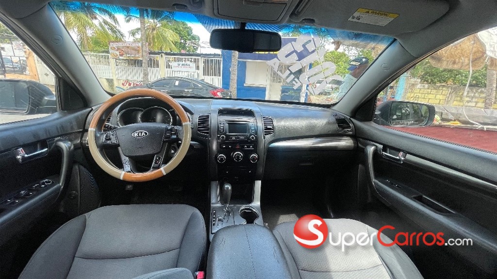 2013 Kia Sorento LX — foto 9 / 12