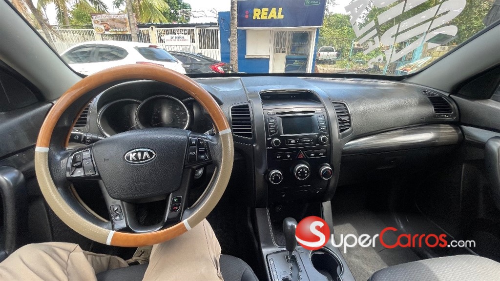 2013 Kia Sorento LX — foto 10 / 12