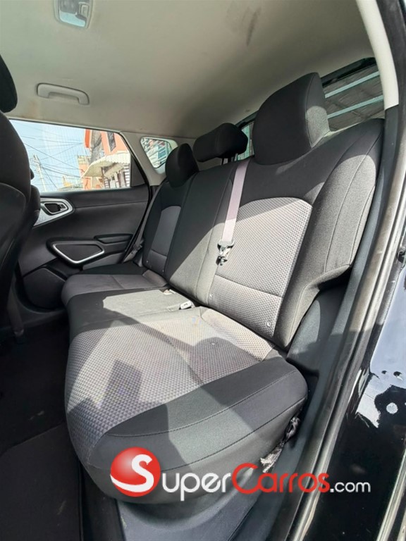 2021 Kia Soul LX — foto 4 / 11