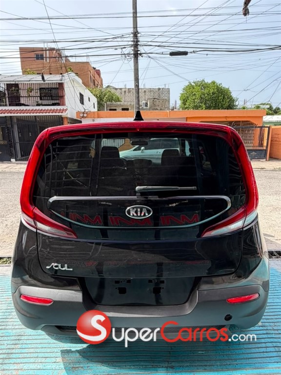 2021 Kia Soul LX — foto 6 / 11