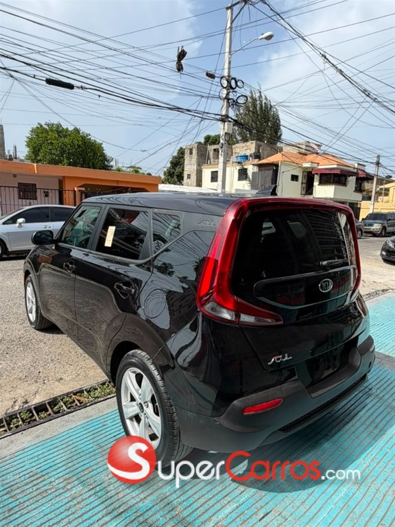 2021 Kia Soul LX — foto 8 / 11