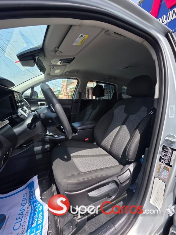 2021 Kia Sorento LX — foto 7 / 10