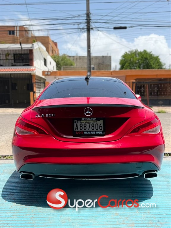 2015 Mercedes-Benz Clase CLA 250 — foto 9 / 12