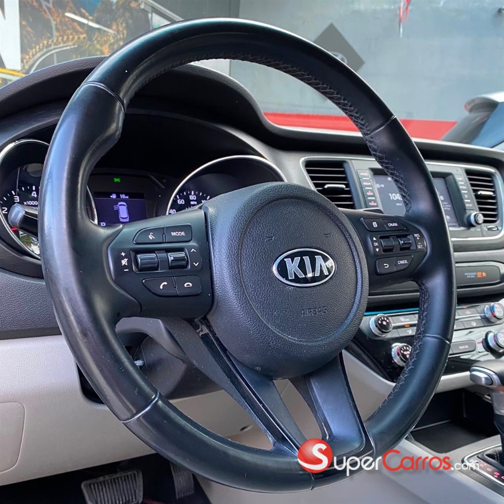 2020 Kia Sedona EX — foto 5 / 12