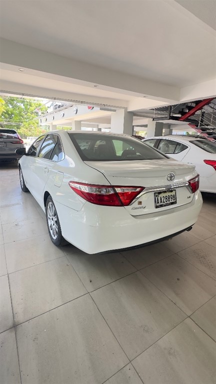 2015 Toyota Camry LE — foto 4 / 12