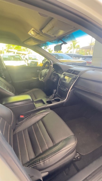 2015 Toyota Camry LE — foto 8 / 12
