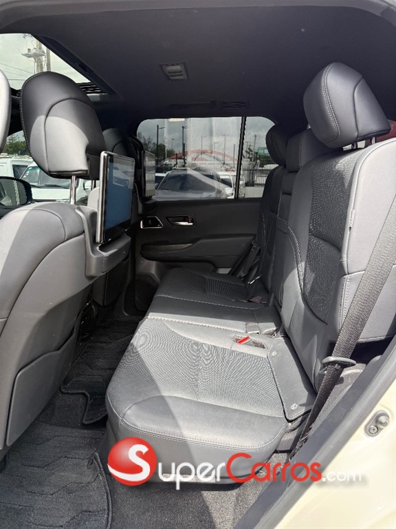 2023 Toyota Land Cruiser 300 VX-R — foto 11 / 12