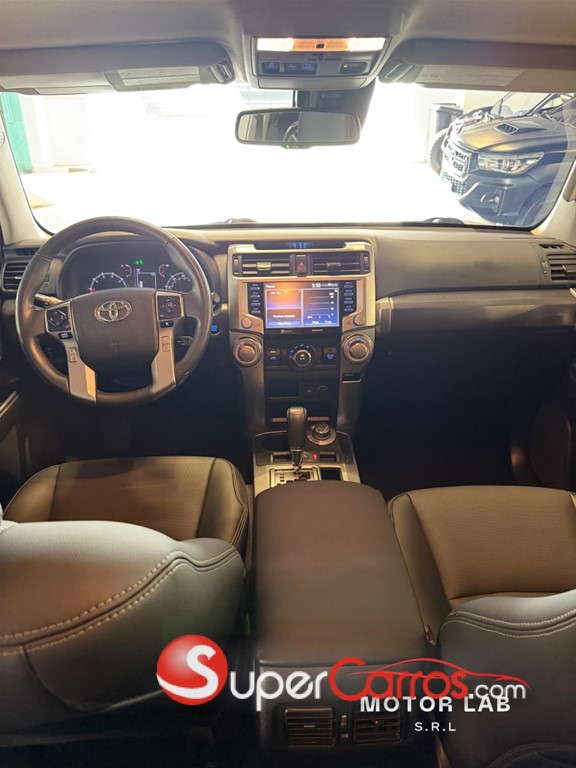 2021 Toyota 4 Runner SR5 Premium — foto 8 / 10