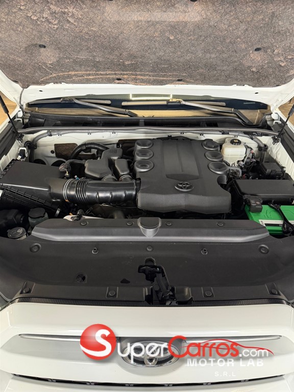 2021 Toyota 4 Runner SR5 Premium — foto 10 / 10