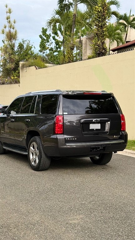 2018 Chevrolet Tahoe Premier — foto 8 / 12