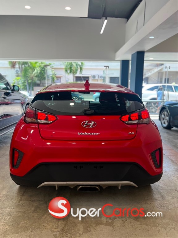 2020 Hyundai Veloster — foto 5 / 12