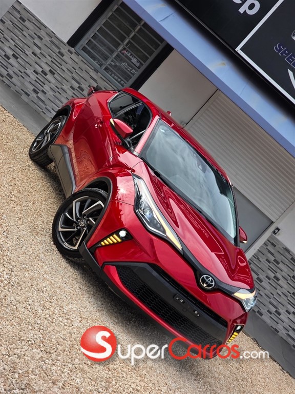 2021 Toyota C-HR LIMITED — foto 4 / 12