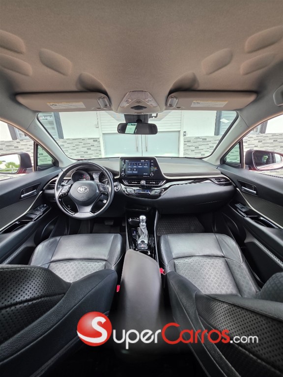 2021 Toyota C-HR LIMITED — foto 5 / 12