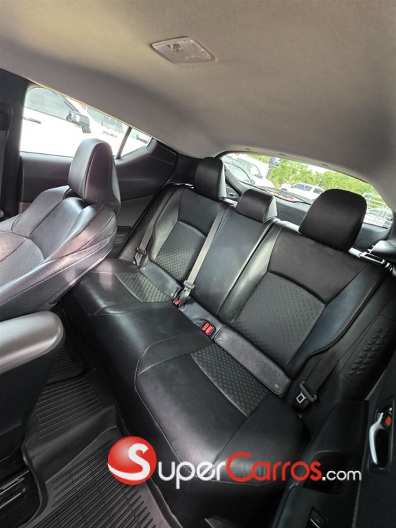 2021 Toyota C-HR LIMITED — foto 10 / 12
