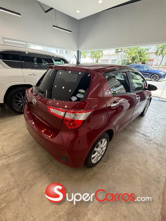 2019 Toyota VITZ — foto 5 / 12
