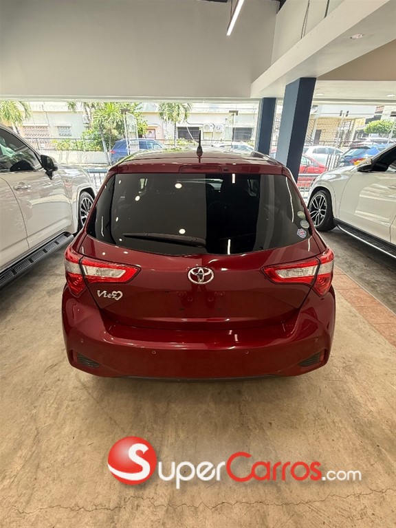 2019 Toyota VITZ — foto 6 / 12