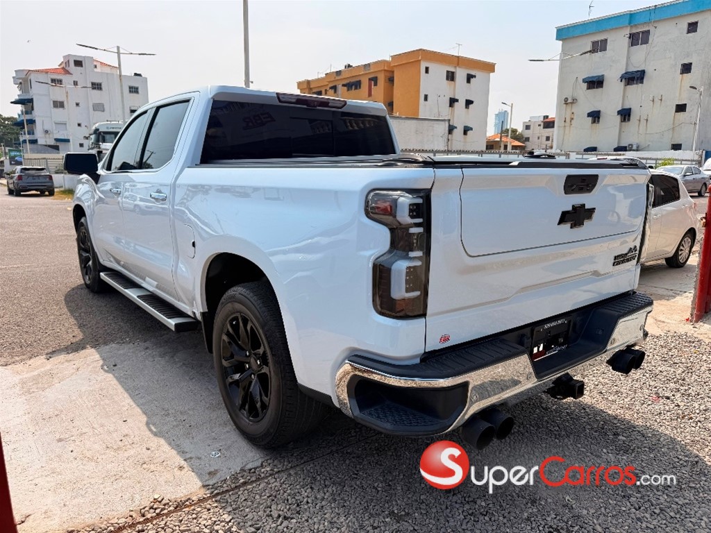 2022 Chevrolet Silverado 1500 LTZ Duramax — foto 3 / 8