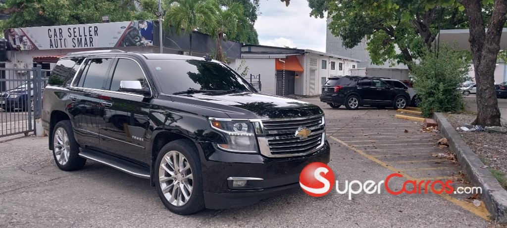 2016 Chevrolet Tahoe LTZ — foto 2 / 12