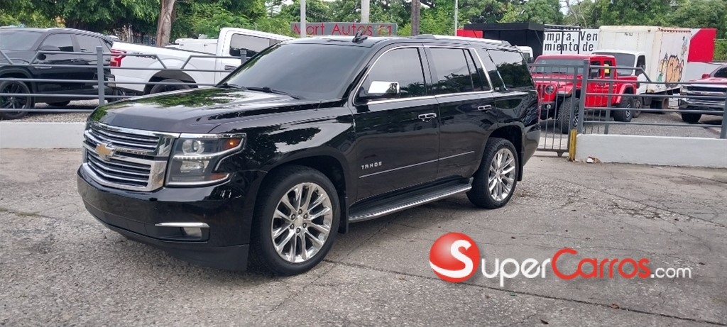 2016 Chevrolet Tahoe LTZ — foto 8 / 12
