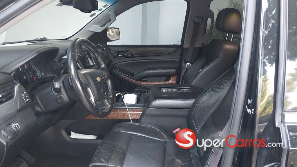 2016 Chevrolet Tahoe LTZ — foto 12 / 12