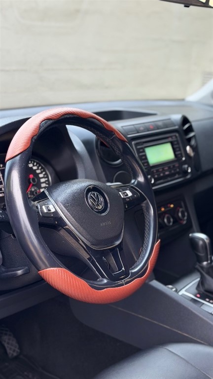 2016 Volkswagen Amarok — foto 6 / 12