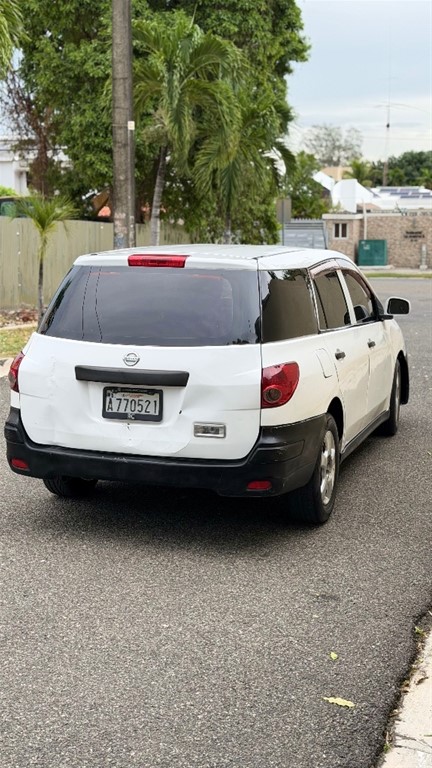 2012 Nissan Ad Wagon — foto 3 / 11