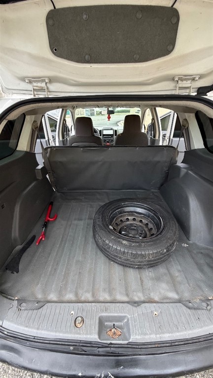 2012 Nissan Ad Wagon — foto 8 / 11