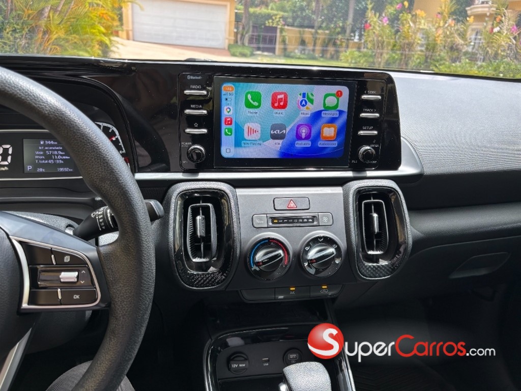 2023 Kia Sonet — foto 8 / 10