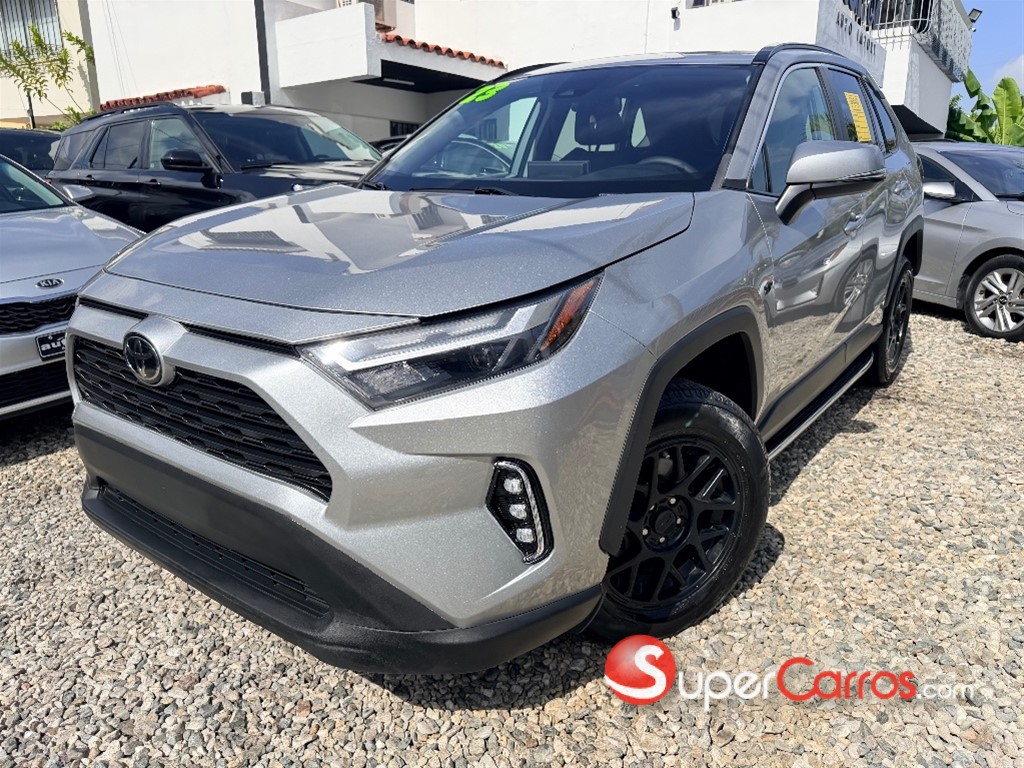 2023 Toyota RAV4 XLE