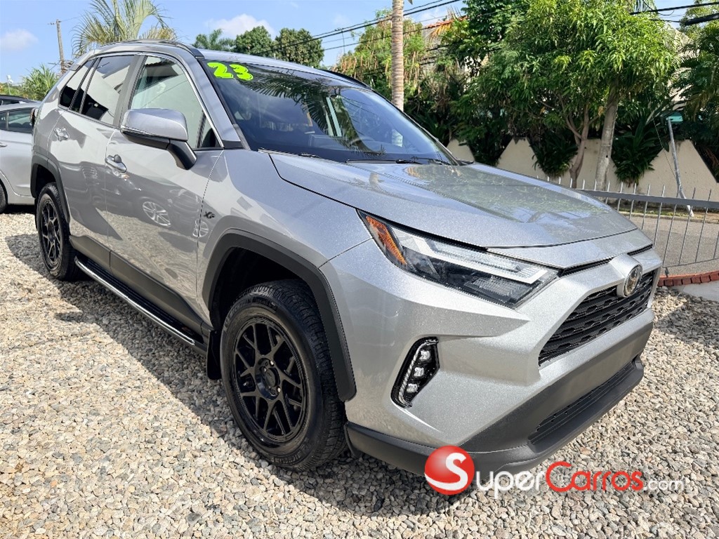 2023 Toyota RAV4 XLE — foto 4 / 11