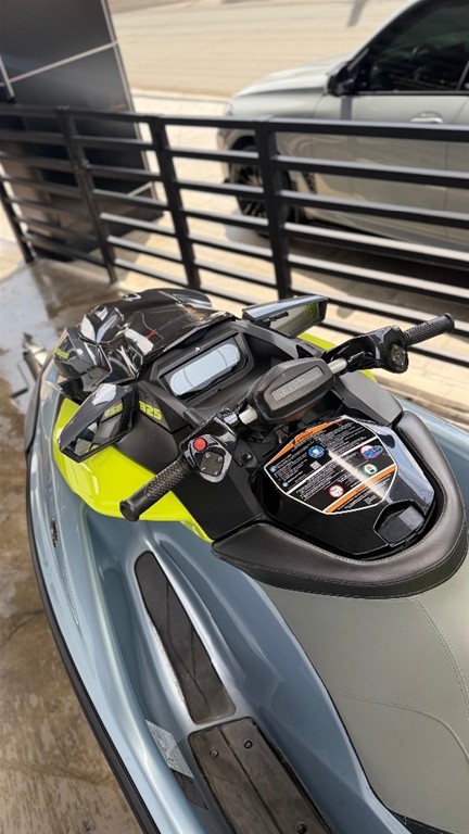 2025 Sea Doo RXP-X — foto 7 / 11