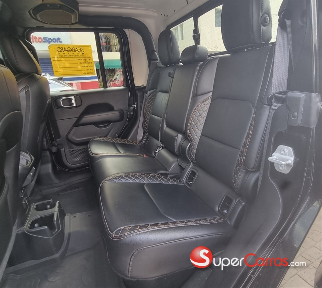 2023 Jeep Gladiator Overland — foto 6 / 9