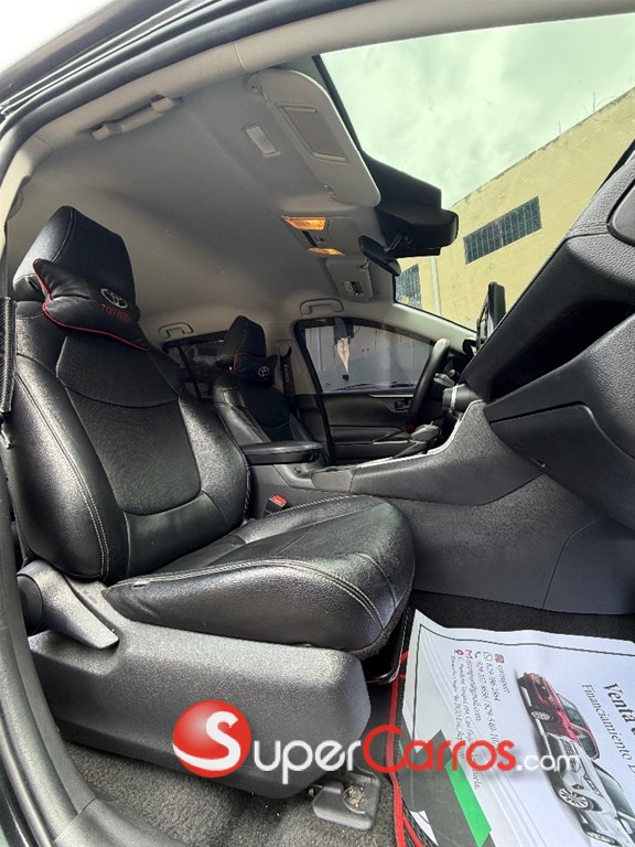 2021 Toyota RAV4 — foto 8 / 8