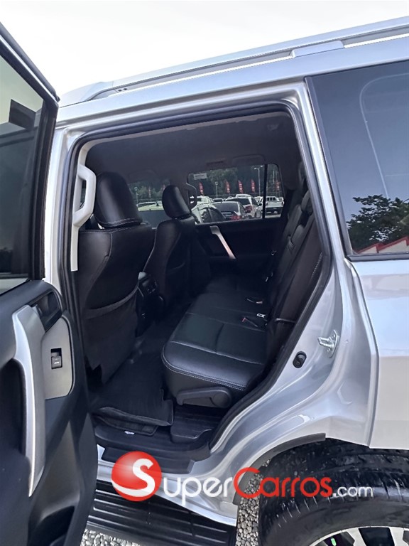 2022 Toyota Land Cruiser Prado TXL — foto 2 / 9