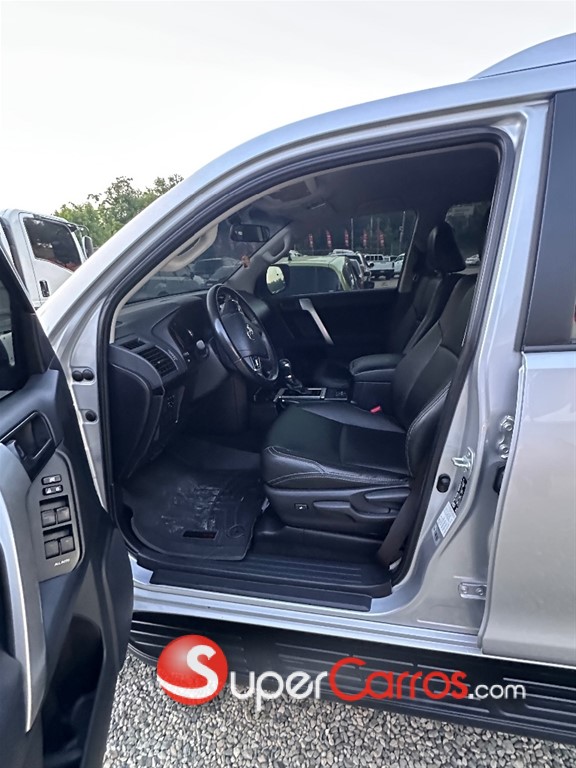 2022 Toyota Land Cruiser Prado TXL — foto 4 / 9