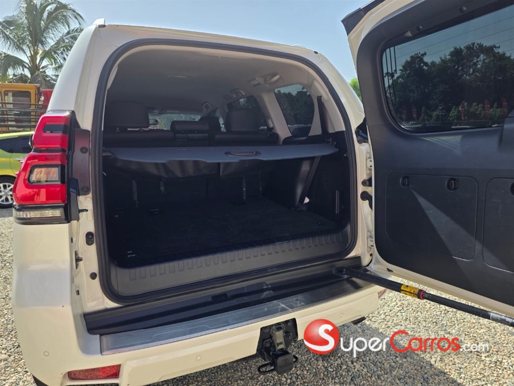 2024 Toyota Land Cruiser Prado TXL — foto 4 / 9