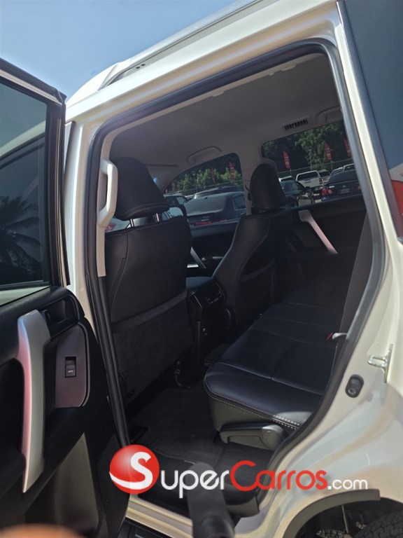 2024 Toyota Land Cruiser Prado TXL — foto 5 / 9