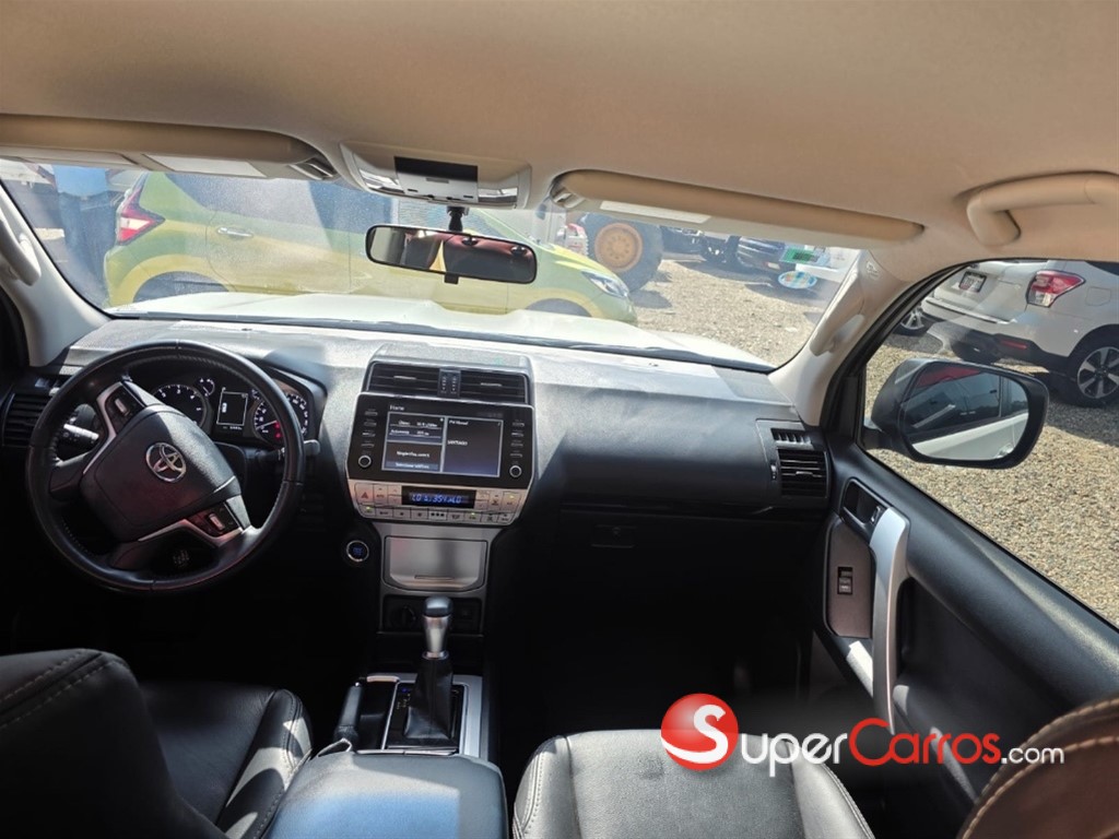 2024 Toyota Land Cruiser Prado TXL — foto 6 / 9