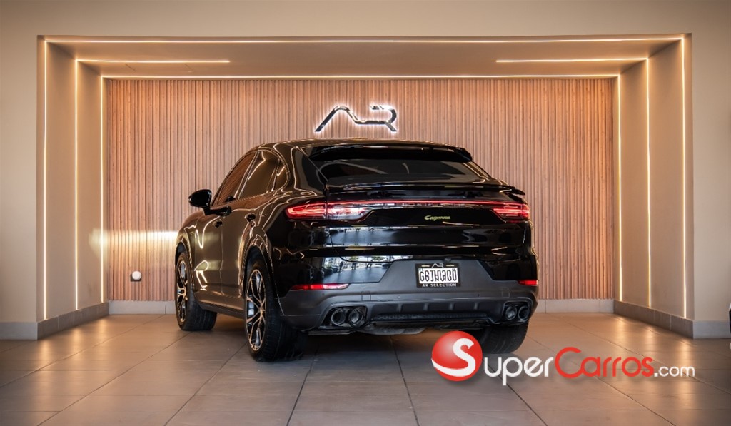 2023 Porsche Cayenne E-Hybrid — foto 4 / 11
