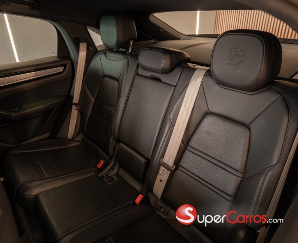 2023 Porsche Cayenne E-Hybrid — foto 7 / 11