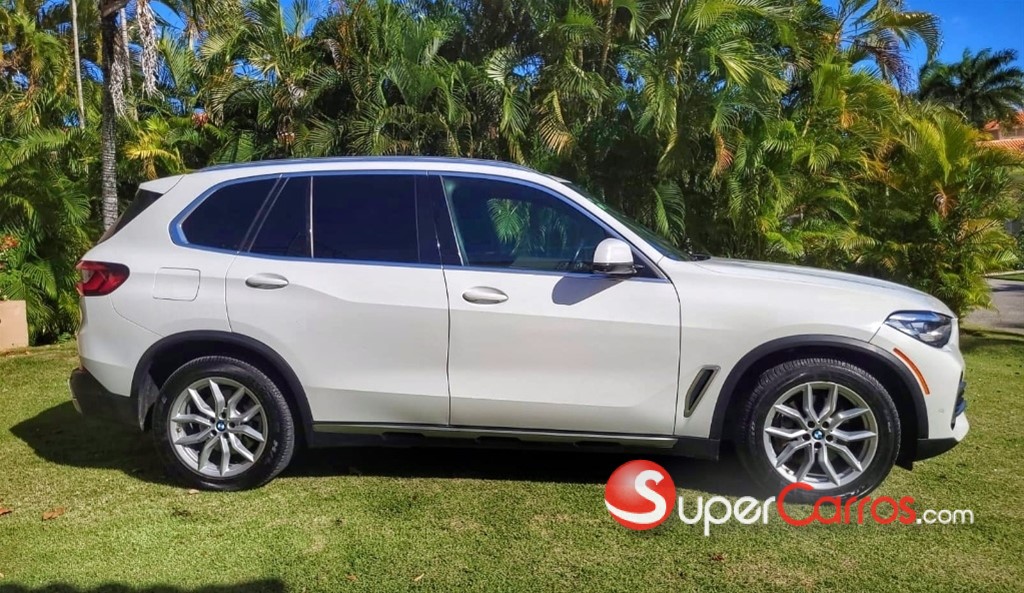 2021 BMW X 5 40i — foto 2 / 7