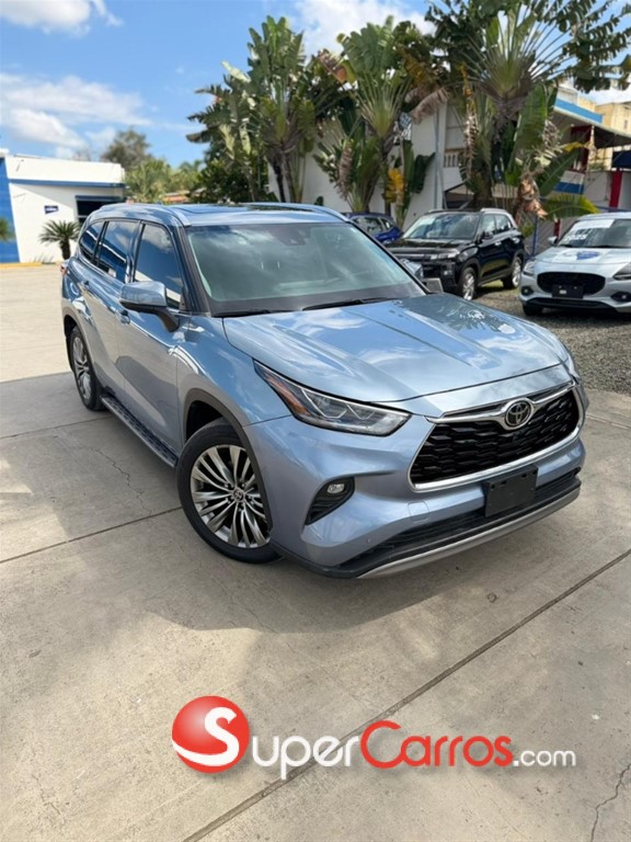 2022 Toyota Highlander Platinum